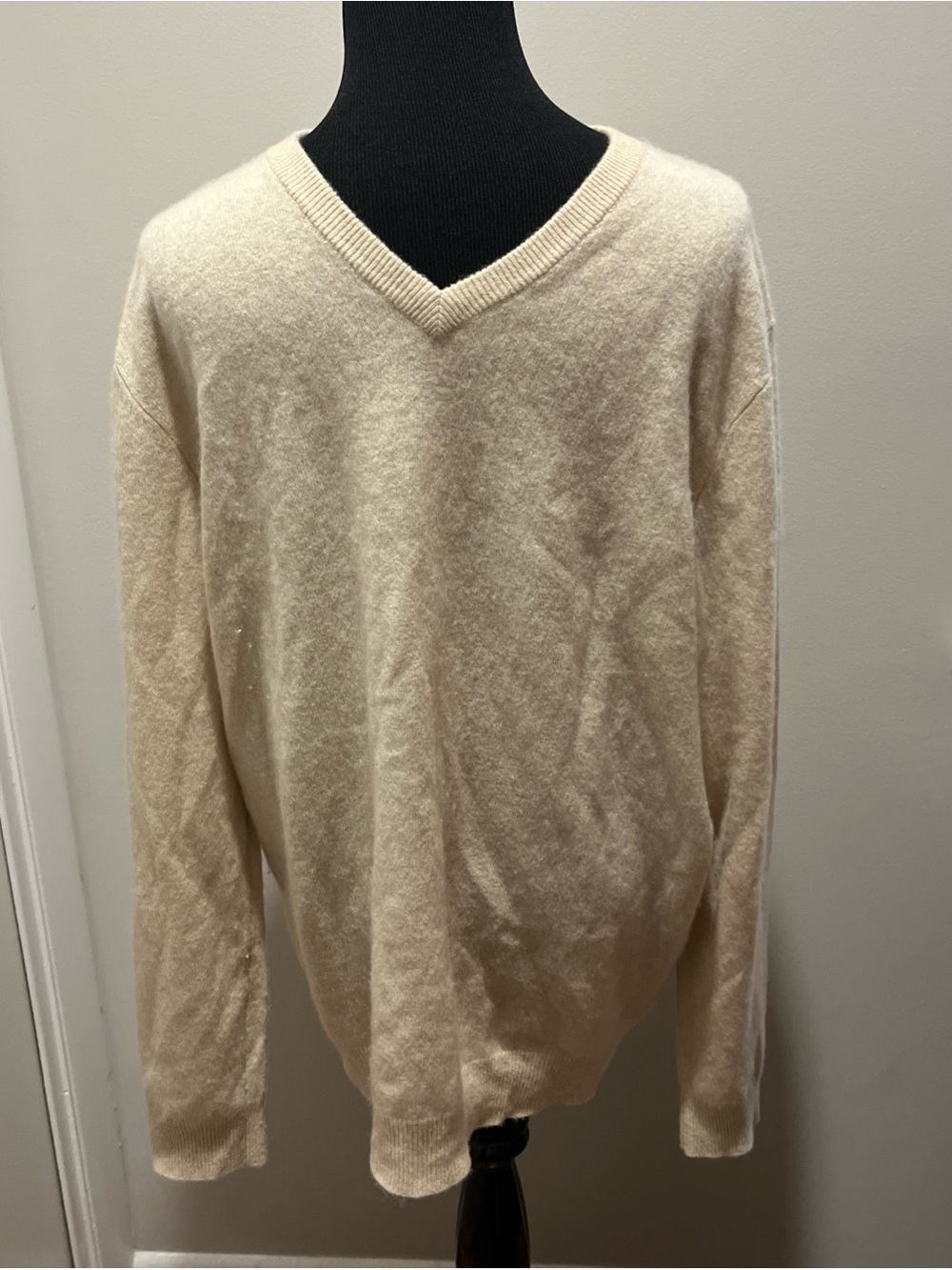 Club Room Men's L 100% Cashmere V-Neck Sweater Tan Beige Luxury